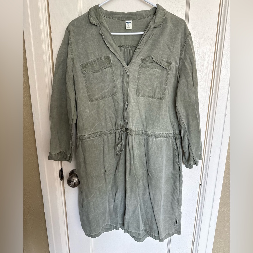Old Navy Washed Olive Utility Long Sleeve Drawstring Dress. Size L, great cond.
